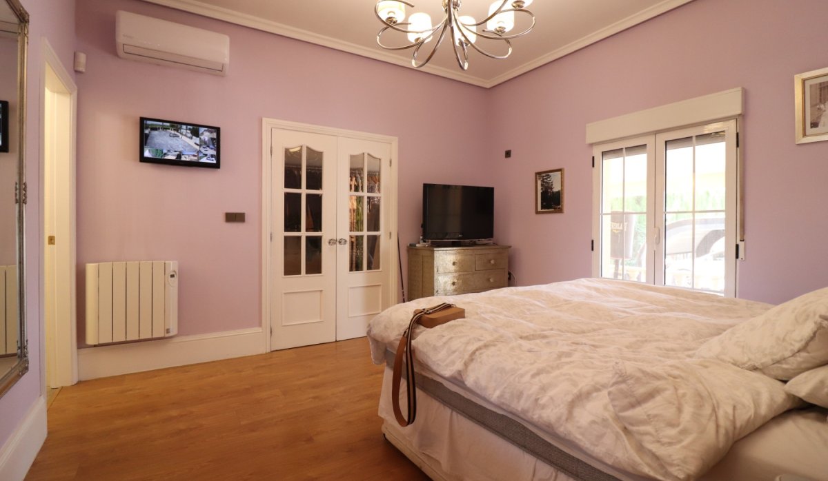 Resale - Villa - Heredades - Heredades - Country