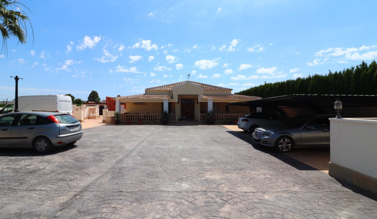Resale - Villa - Heredades - Heredades - Country