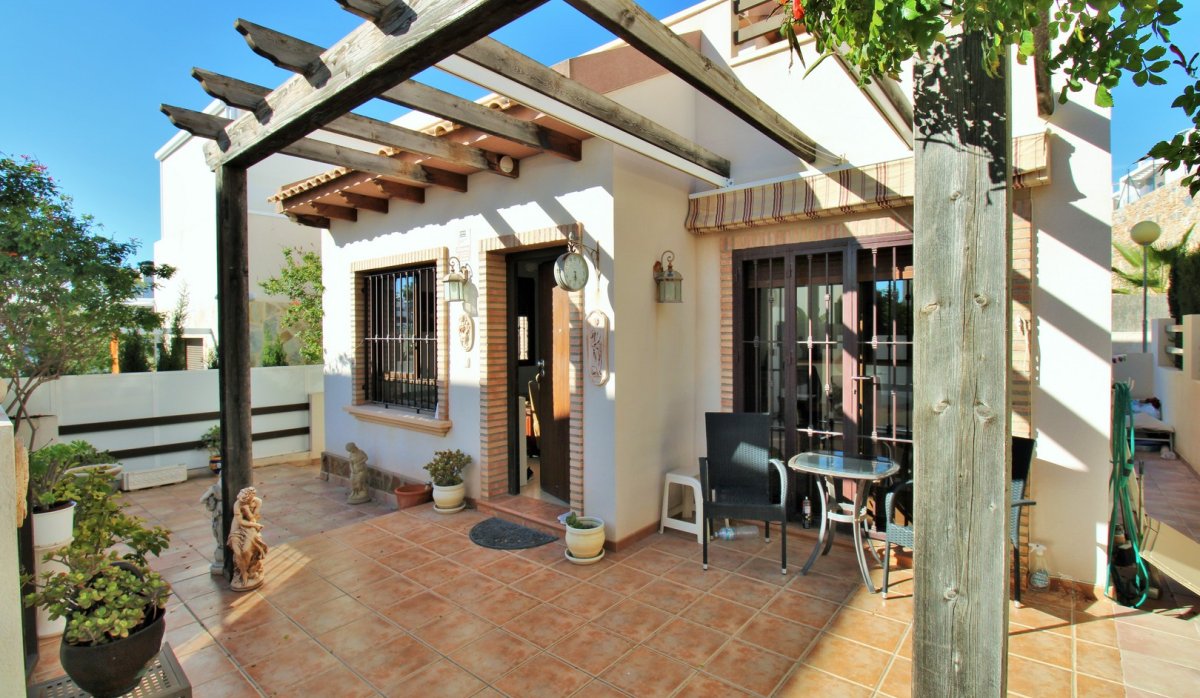 Revente - Villa - Villamartín - PAU 8