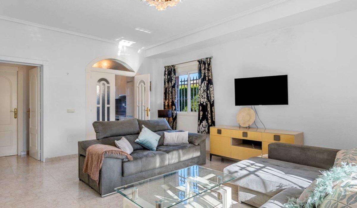 Reventa - Villa - Ciudad quesada - Doña Pepa