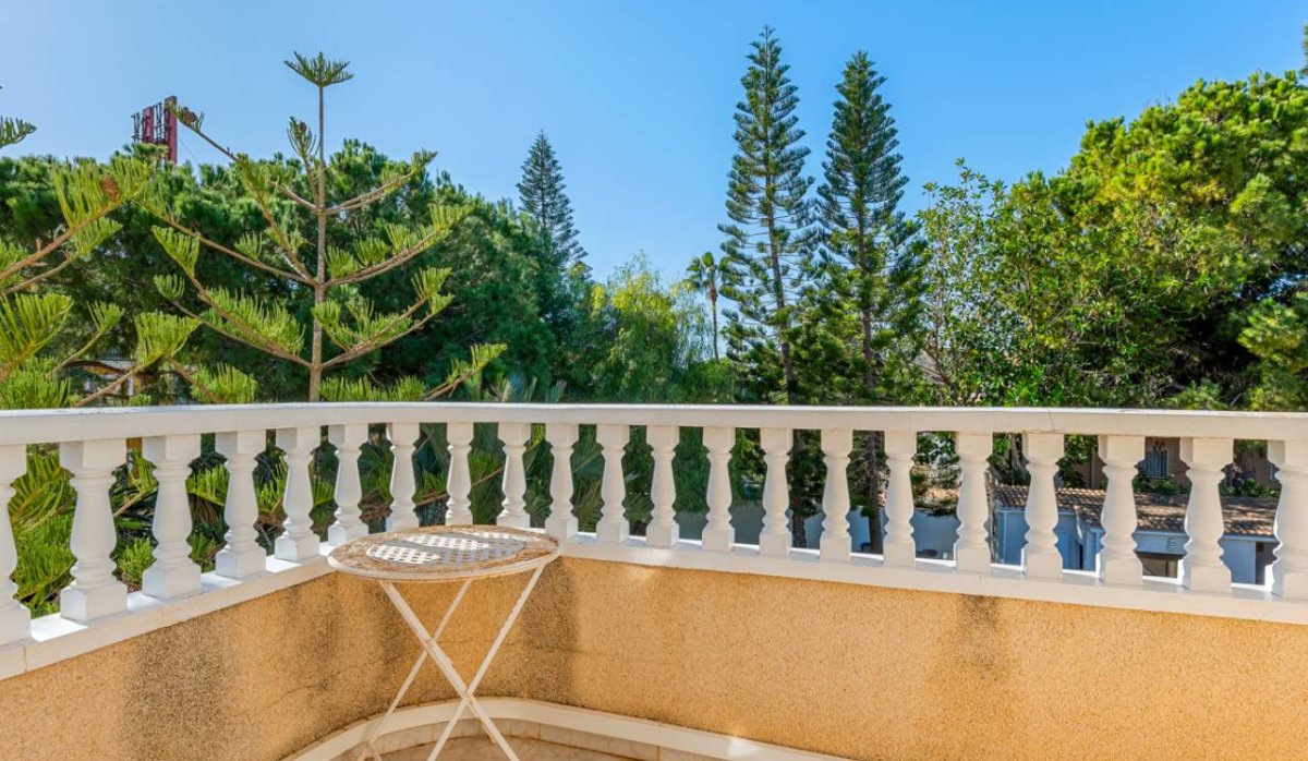 Reventa - Villa - Ciudad quesada - Doña Pepa