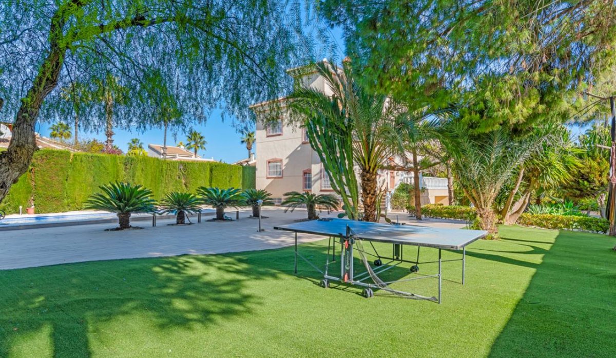 Reventa - Villa - Ciudad quesada - Doña Pepa