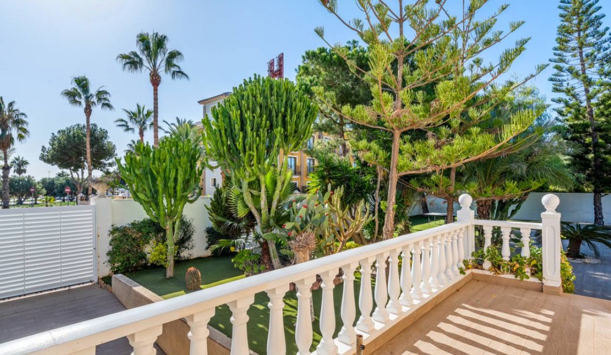 Reventa - Villa - Ciudad quesada - Doña Pepa