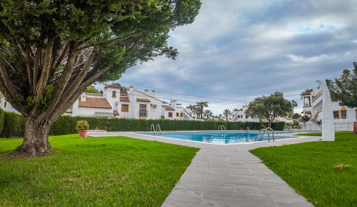 Revente - Villa - Orihuela Costa - Villamartín