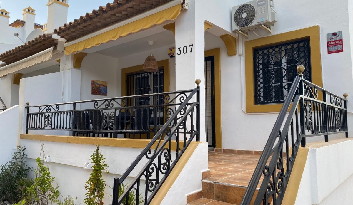 Revente - Villa - Orihuela Costa - Villamartín