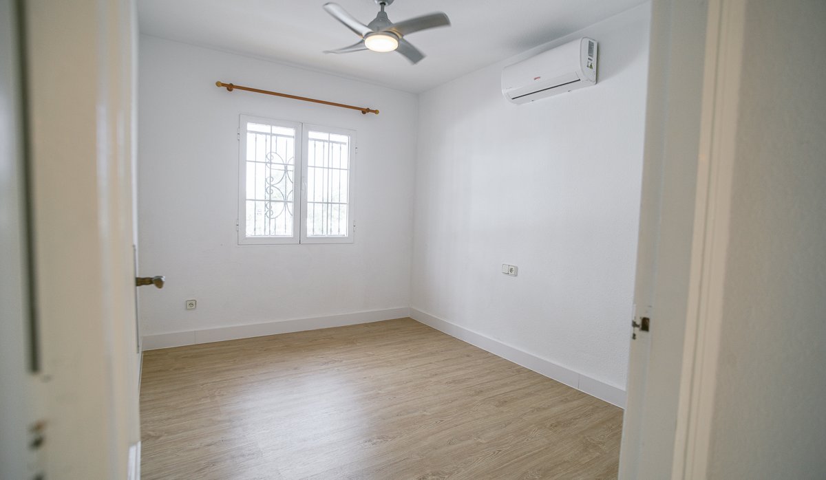 Revente - Villa - Orihuela Costa - Villamartín