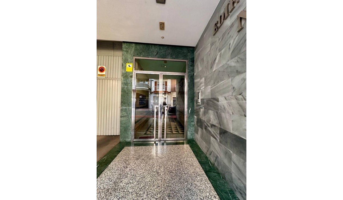 Resale - Apartment / flat - Torrevieja