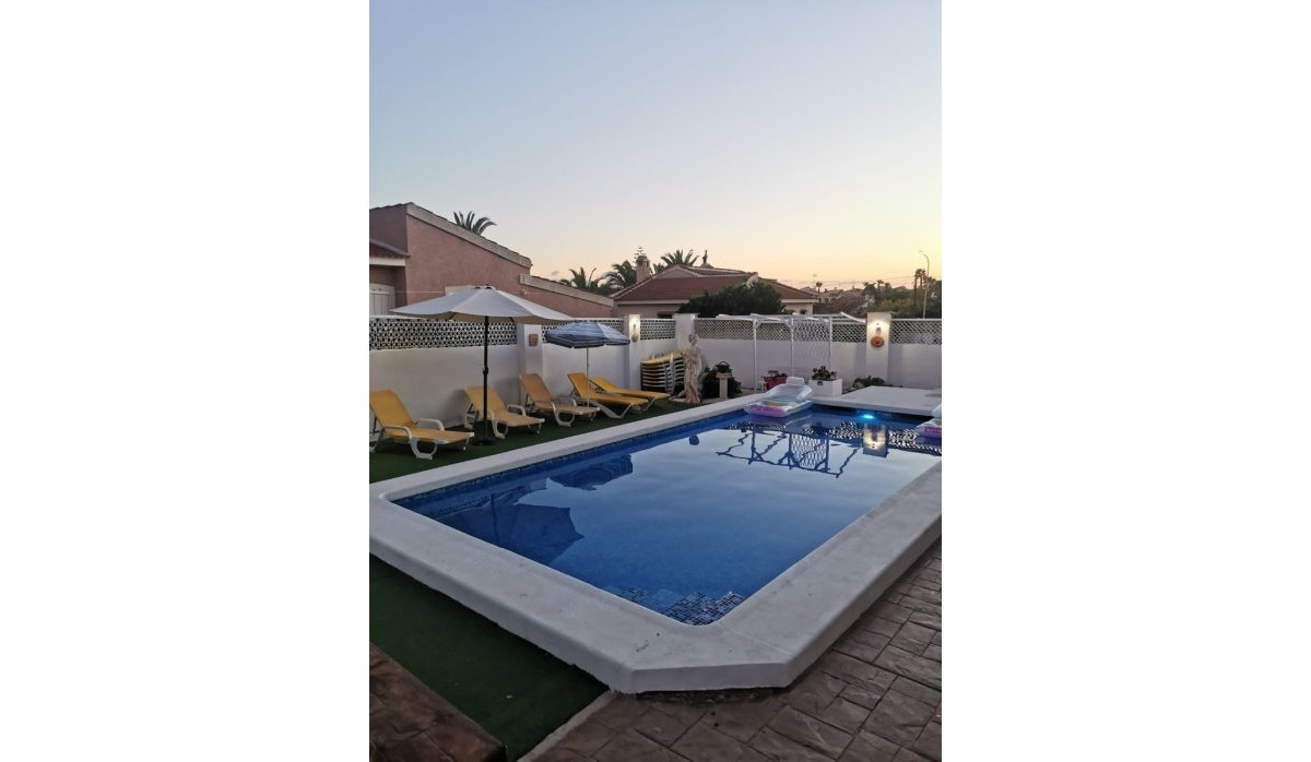 Revente - Villa - Ciudad quesada - Central Quesada