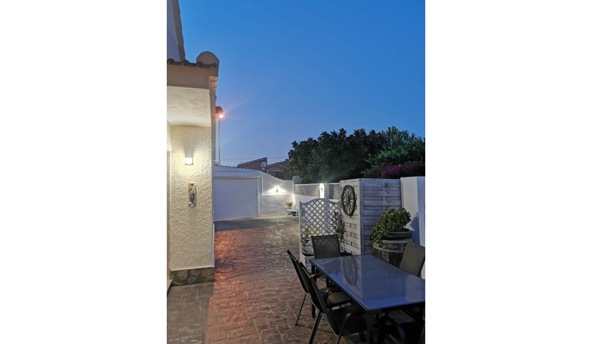 Revente - Villa - Ciudad quesada - Central Quesada