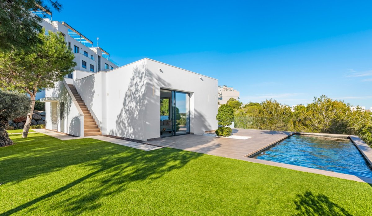 Resale - Villa - Las Colinas Golf Resort - Las Colinas golf