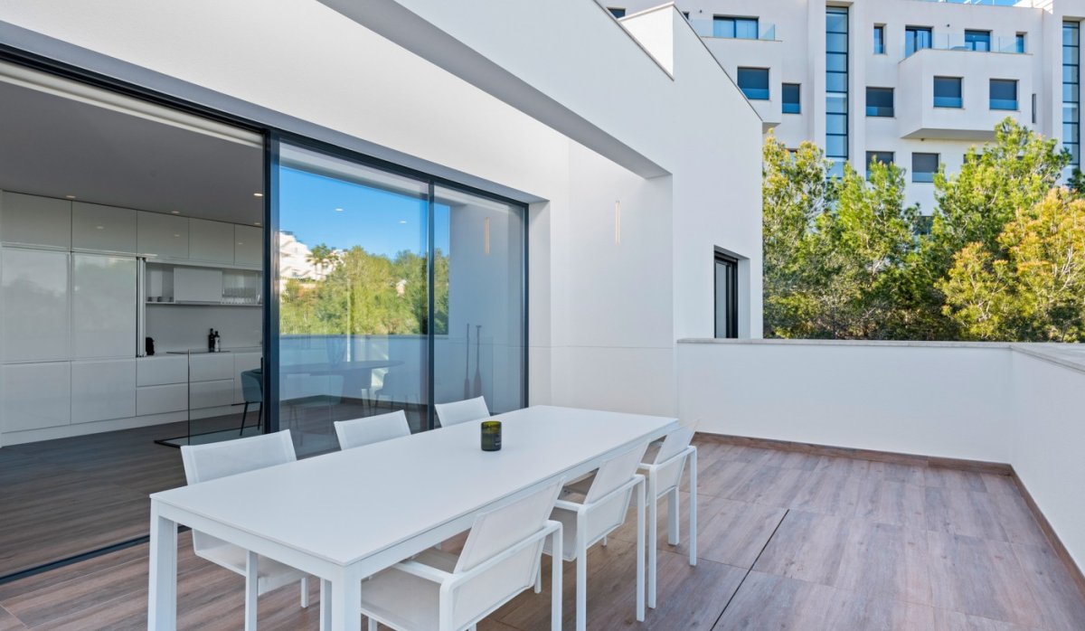 Resale - Villa - Las Colinas Golf Resort - Las Colinas golf