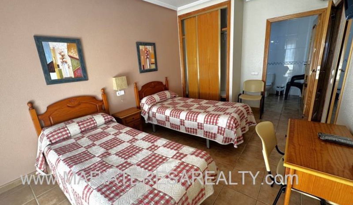 Reventa - Comercial - Los Alcazares