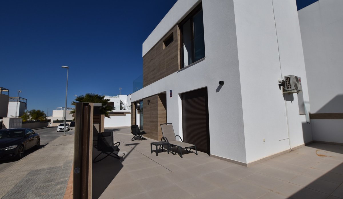 Resale - Villa - Benijofar