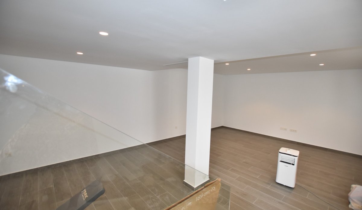 Resale - Villa - Benijofar