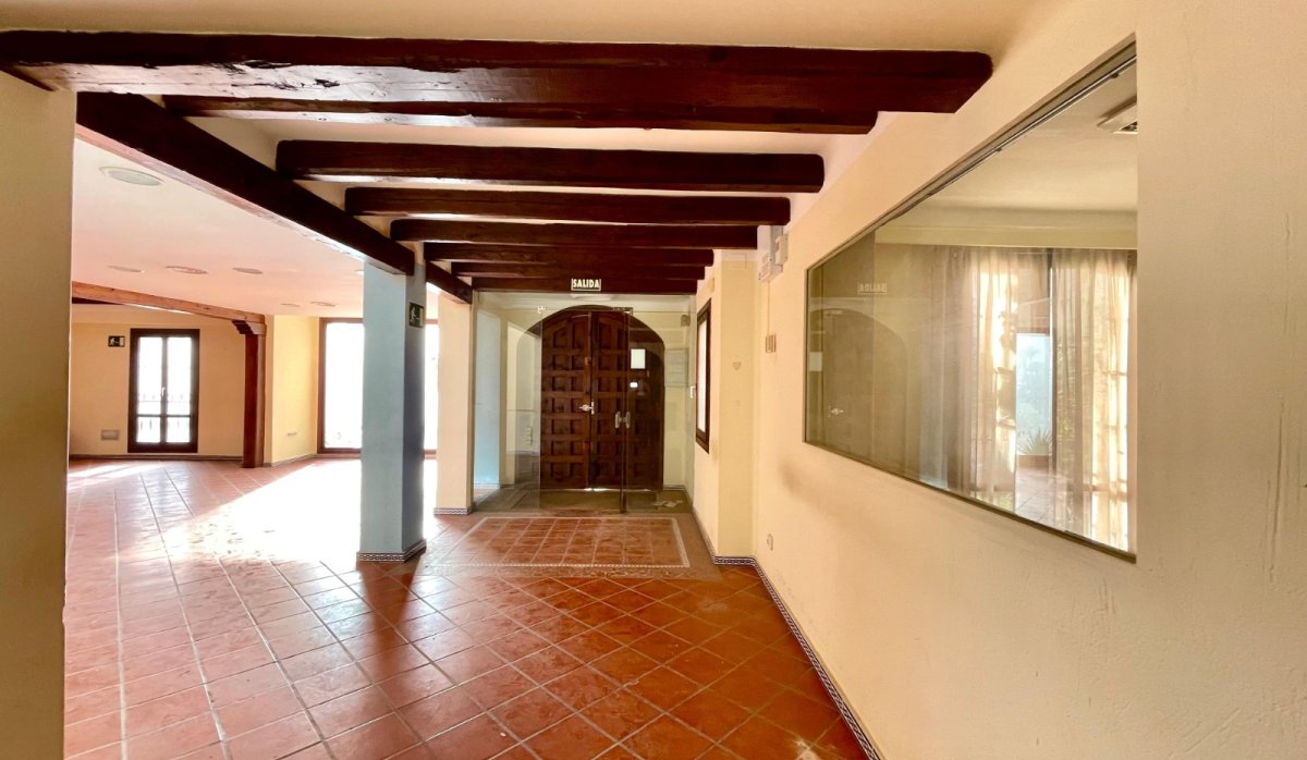 Revente - Commercial - Torrevieja - Playa Los Locos