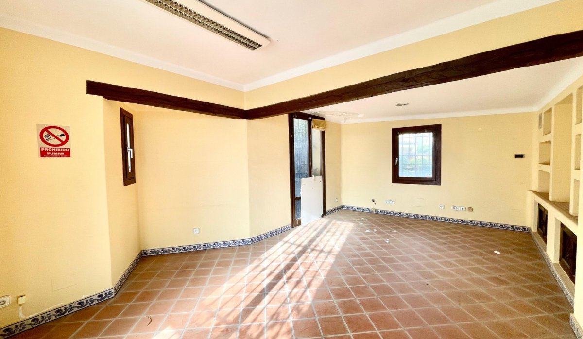 Revente - Commercial - Torrevieja - Playa Los Locos