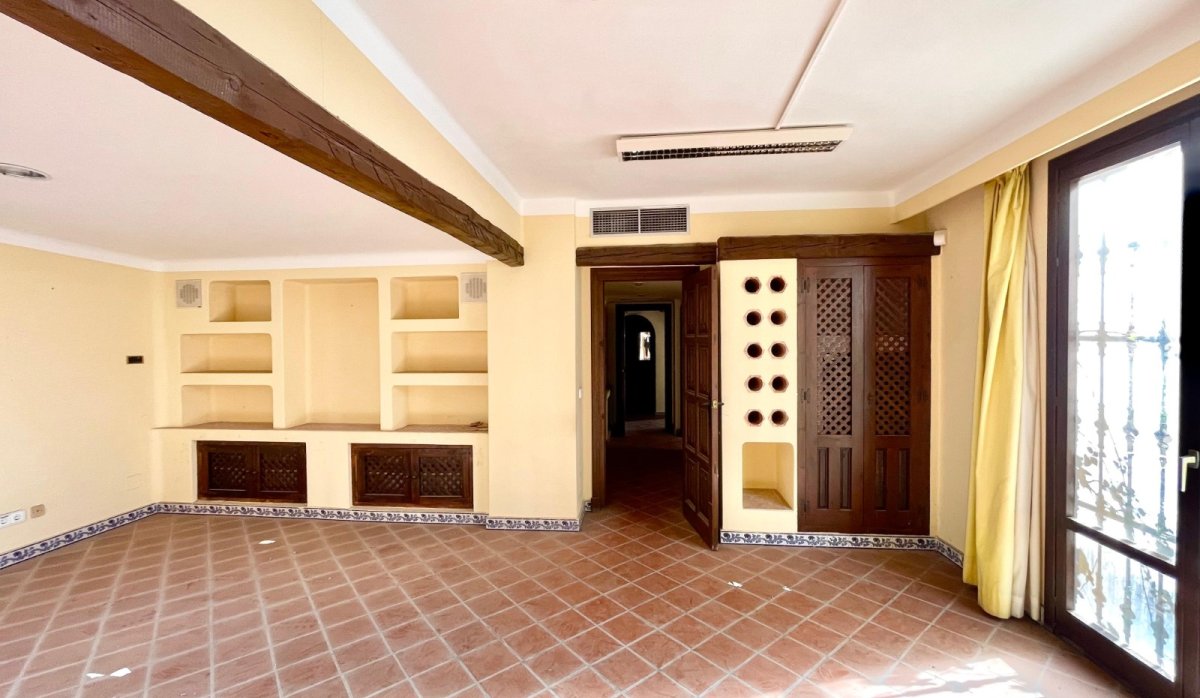 Revente - Commercial - Torrevieja - Playa Los Locos