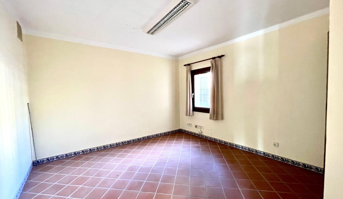 Revente - Commercial - Torrevieja - Playa Los Locos