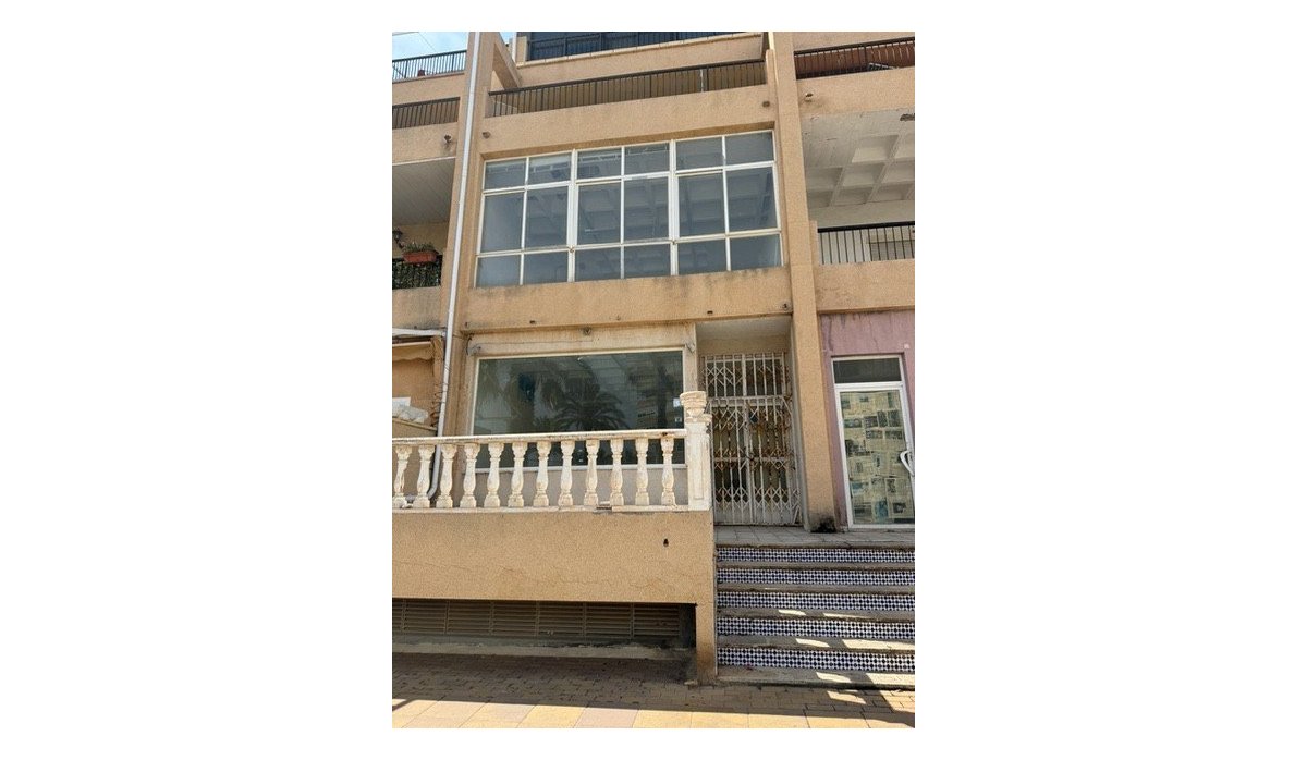 Resale - Commercial - Torrevieja - La Mata