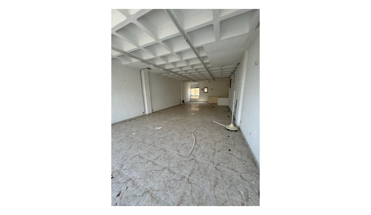 Resale - Commercial - Torrevieja - La Mata