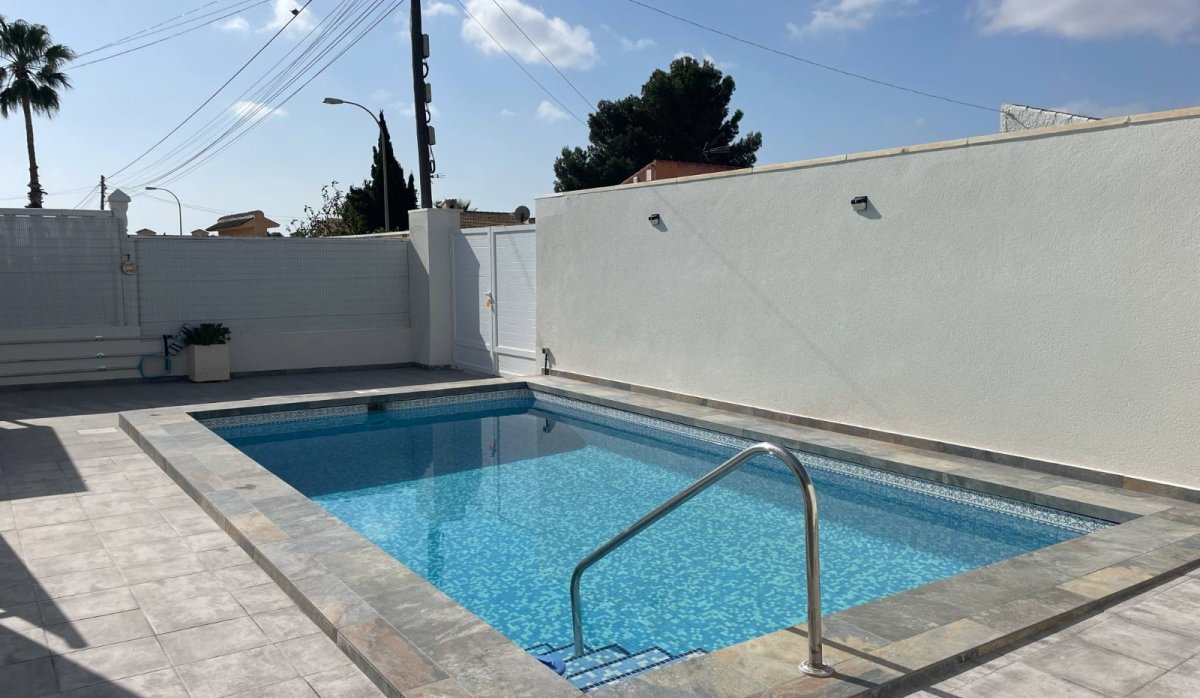 Revente - Villa - Torrevieja - San Luis