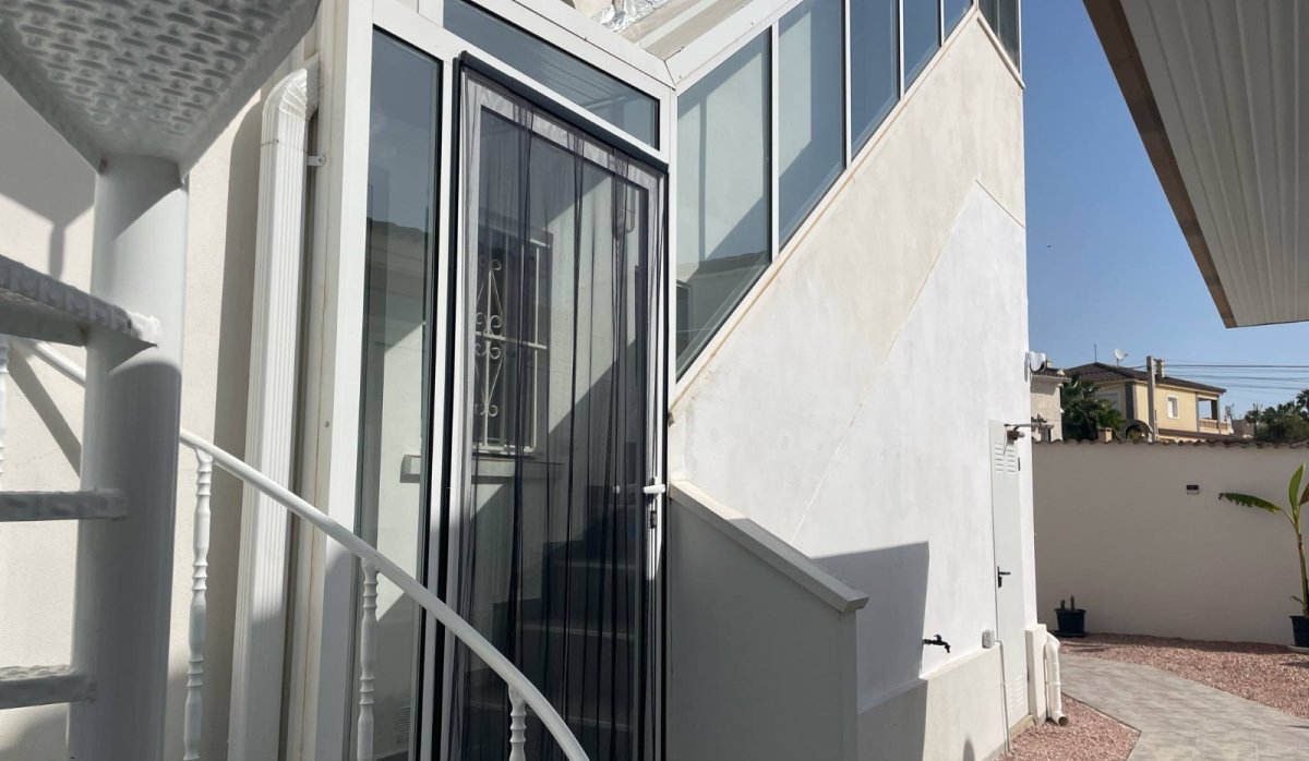 Revente - Villa - Torrevieja - San Luis