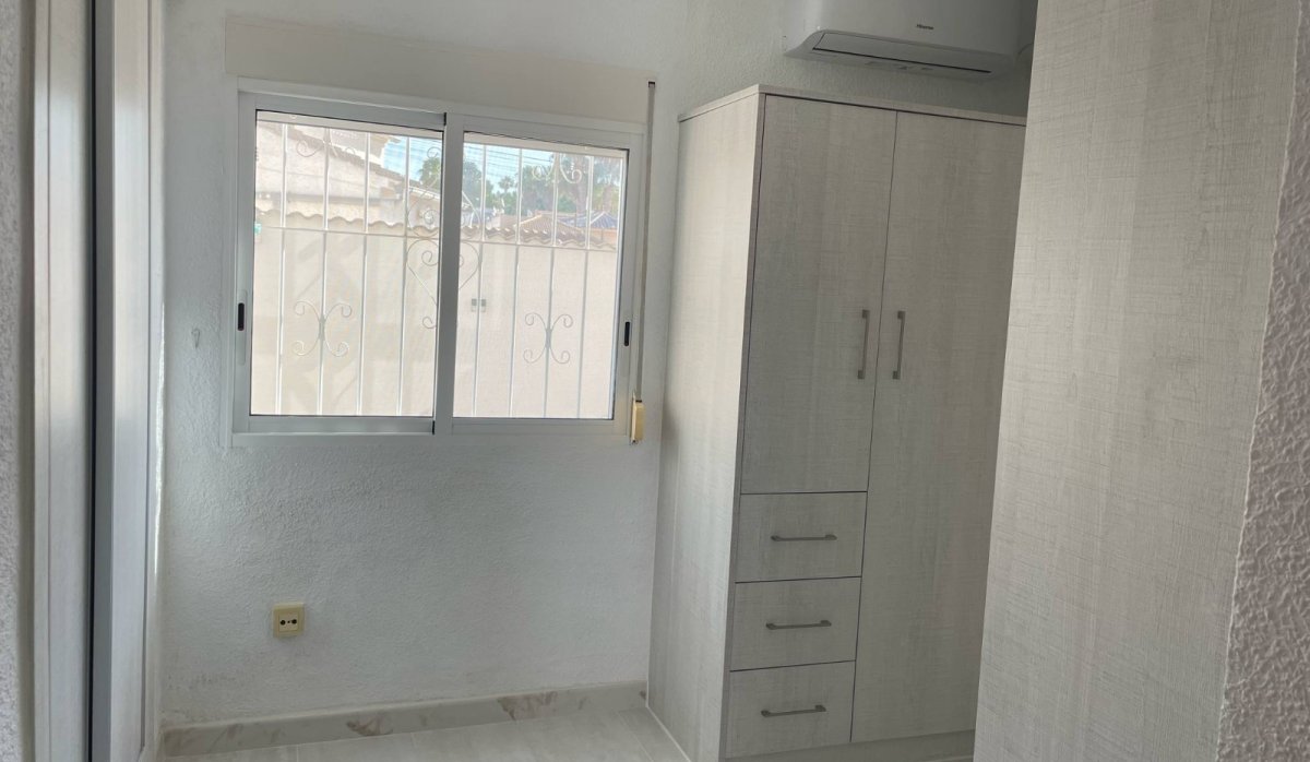 Revente - Villa - Torrevieja - San Luis