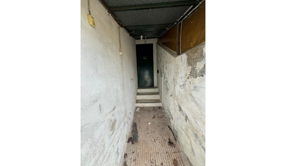 Resale - Apartment / flat - Torrevieja - La Mata