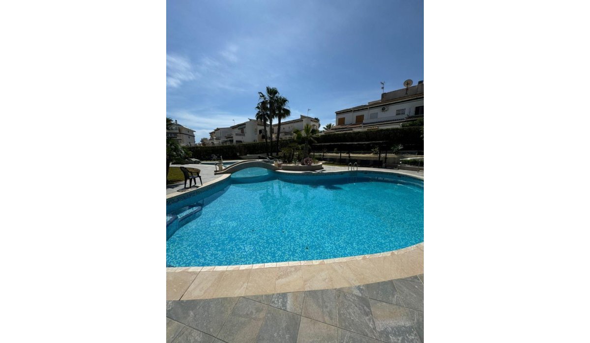 Resale - Apartment / flat - Torrevieja - La Mata