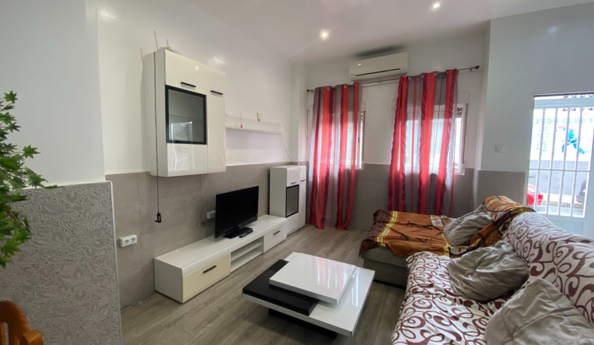 Resale - Apartment / flat - Torrevieja - Center