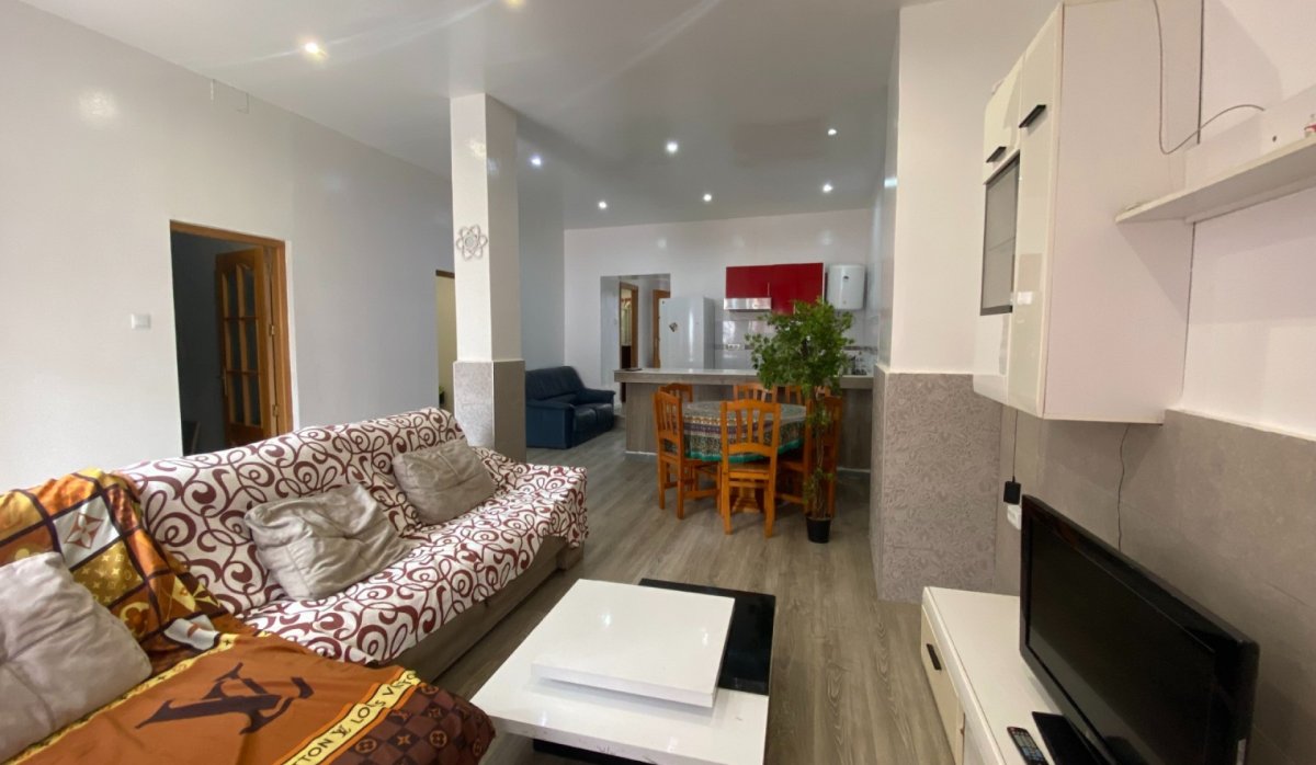 Resale - Apartment / flat - Torrevieja - Center