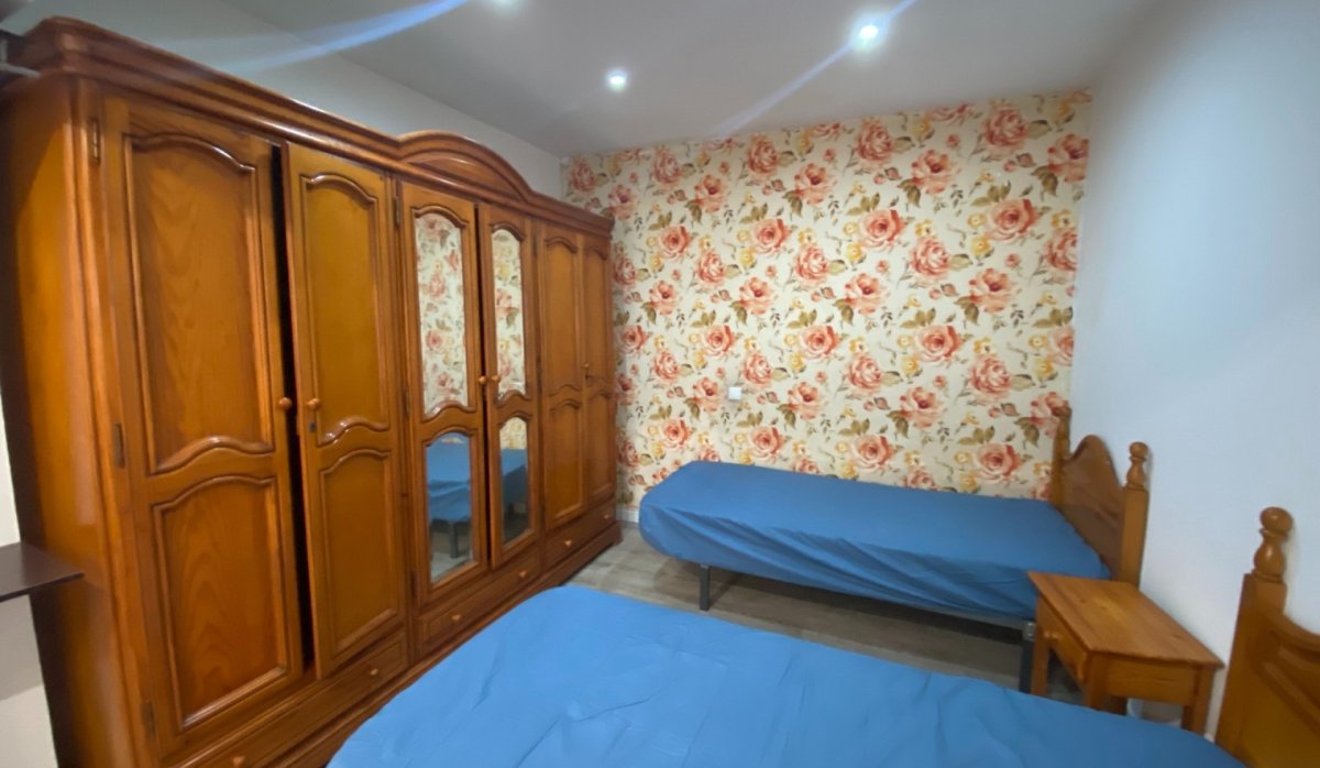 Resale - Apartment / flat - Torrevieja - Center