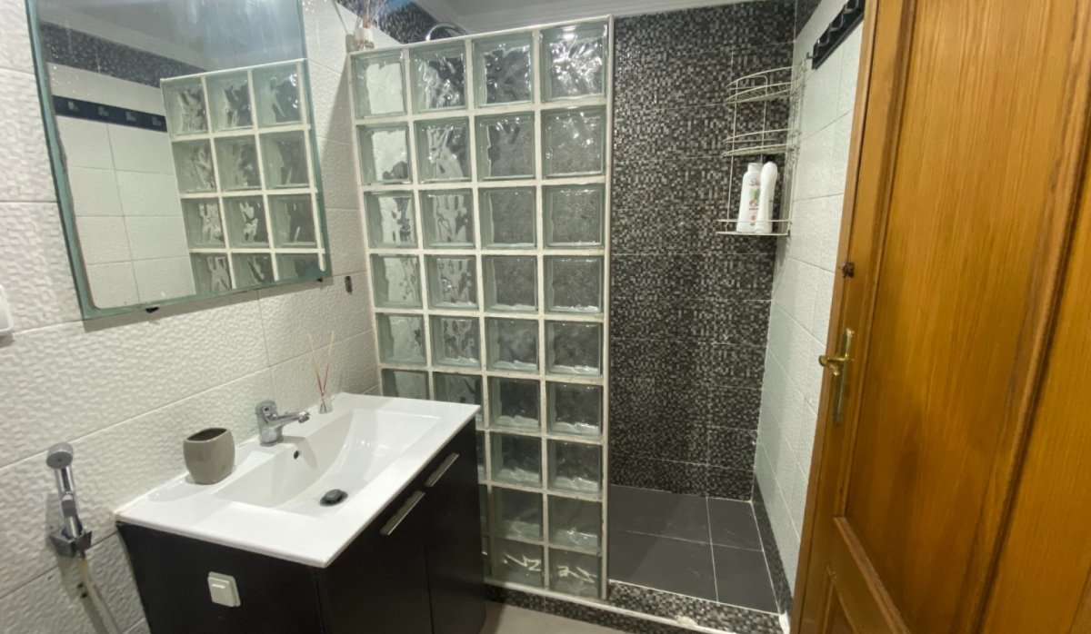 Resale - Apartment / flat - Torrevieja - Center