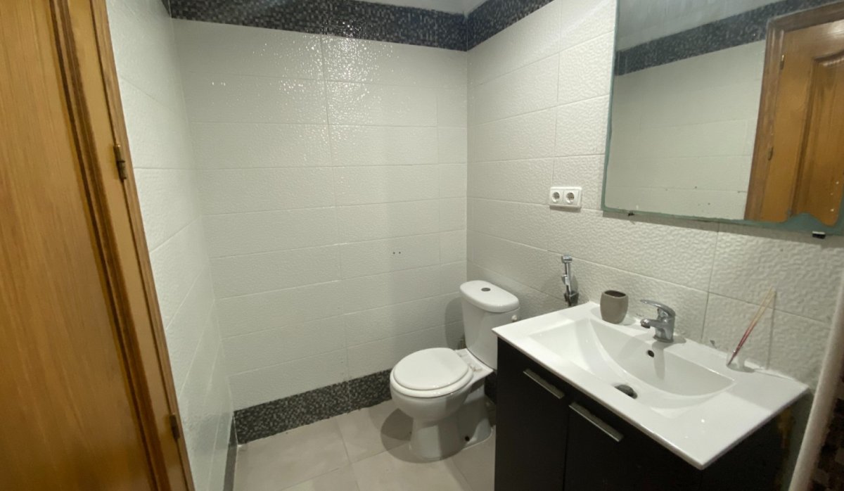 Resale - Apartment / flat - Torrevieja - Center