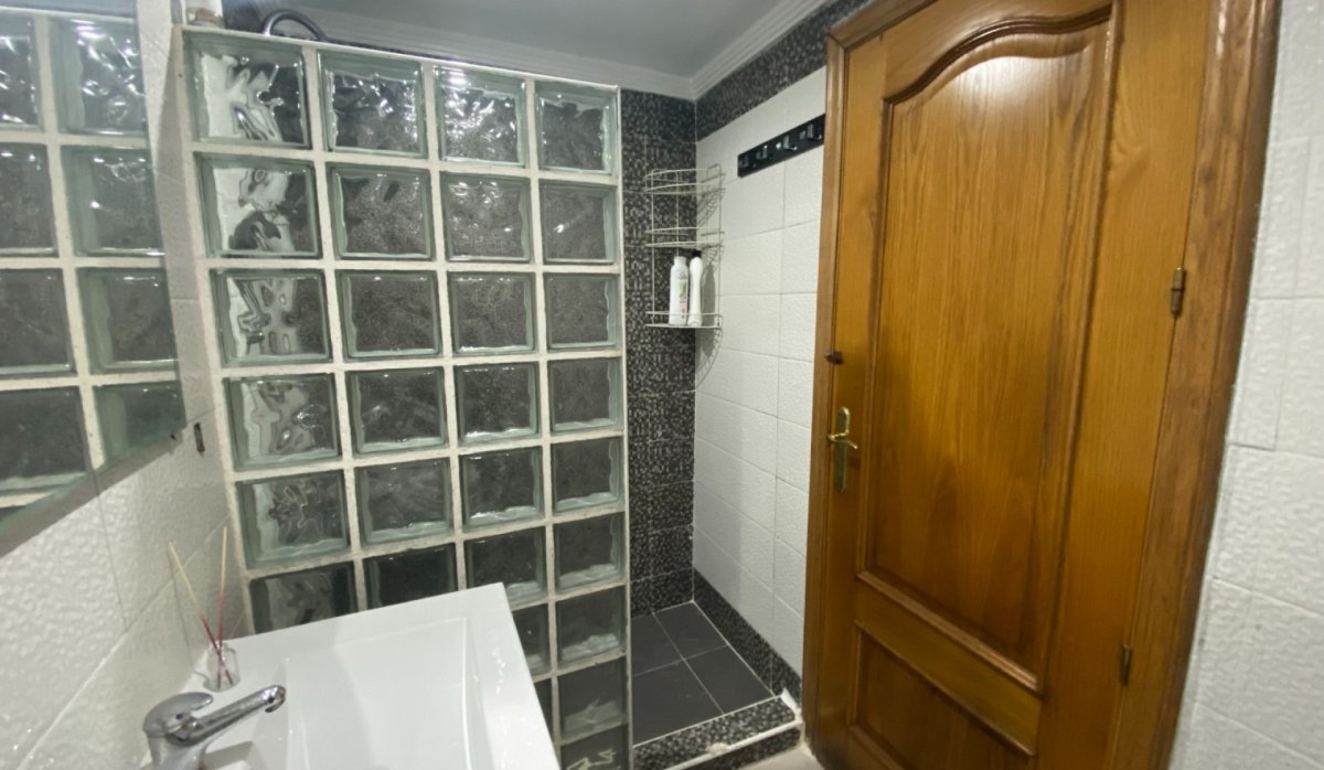 Resale - Apartment / flat - Torrevieja - Center