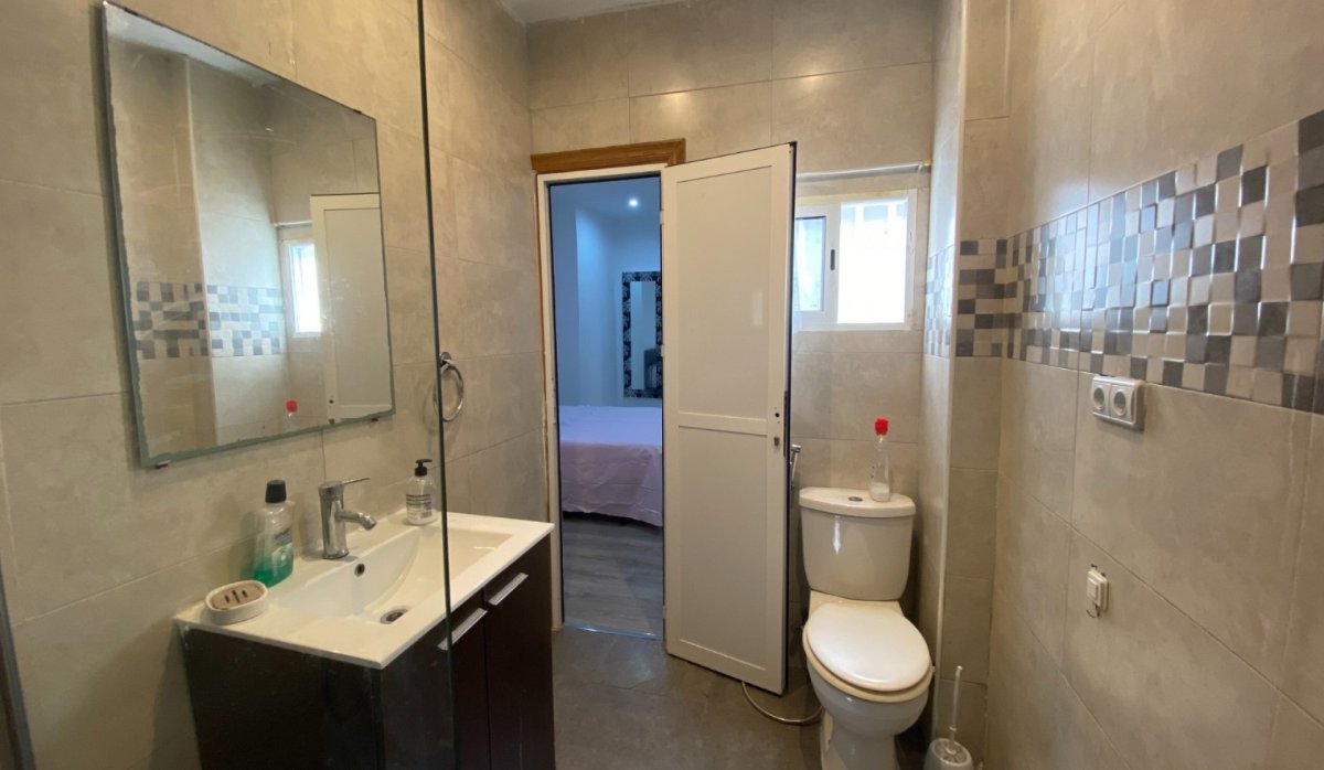 Resale - Apartment / flat - Torrevieja - Center