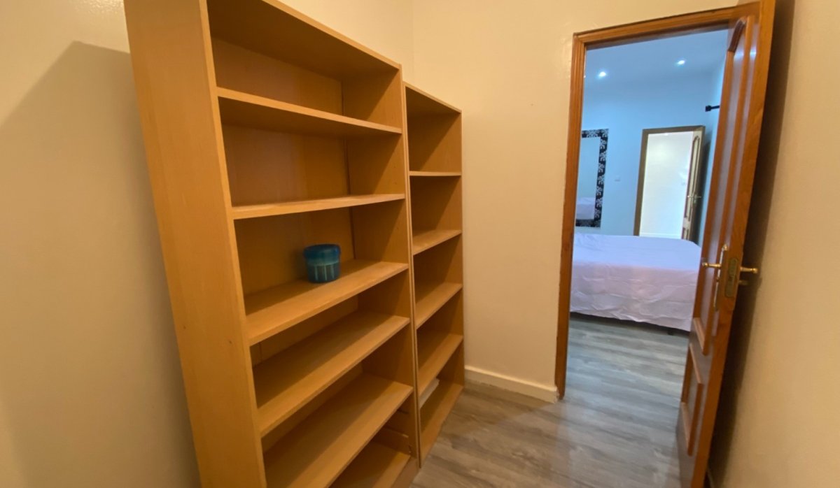 Resale - Apartment / flat - Torrevieja - Center