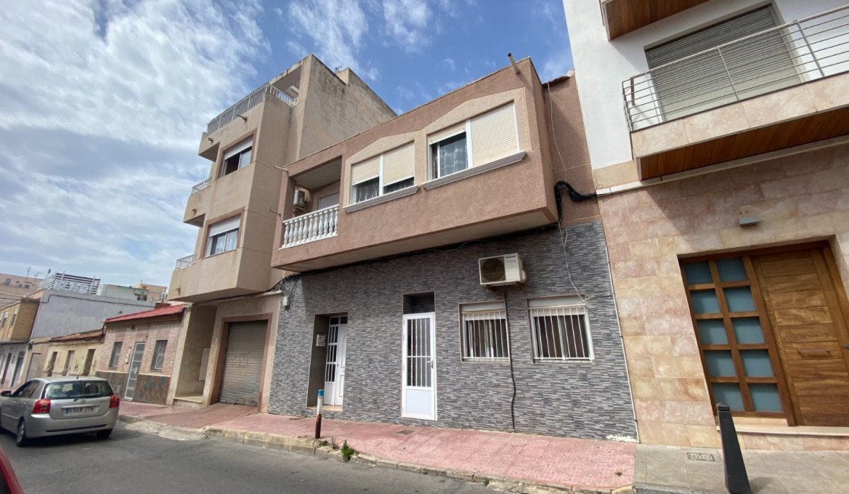 Resale - Apartment / flat - Torrevieja - Center