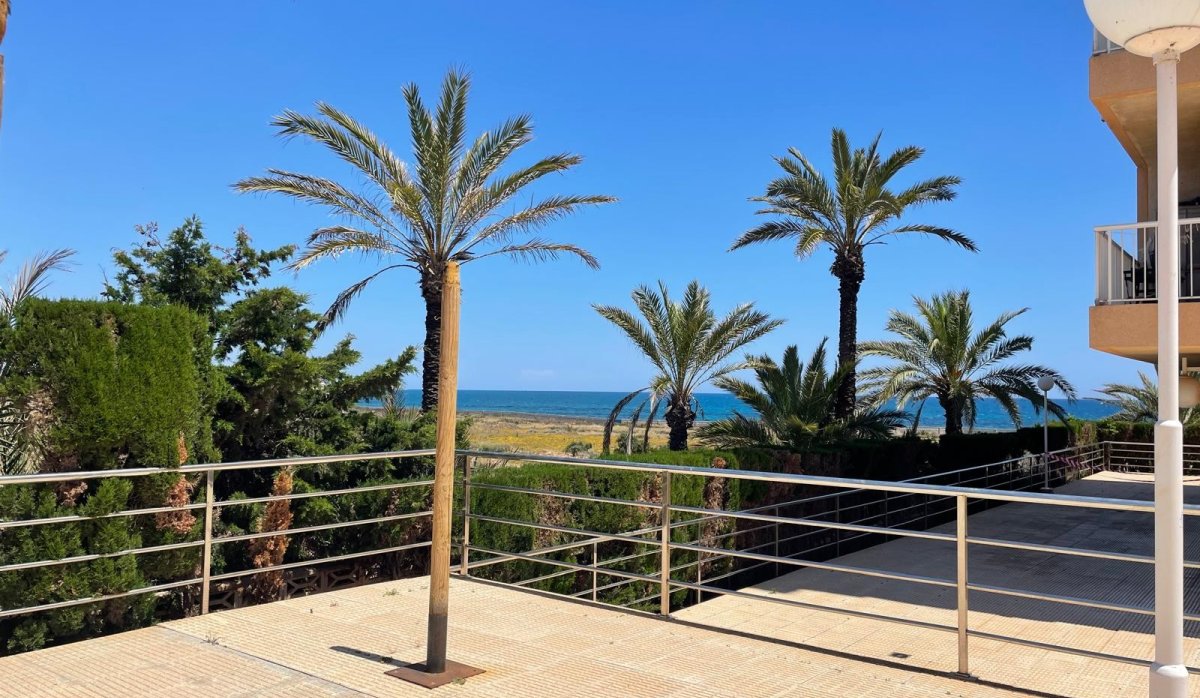 Resale - Apartment / flat - Punta Prima