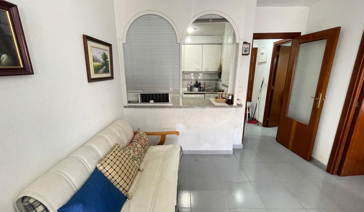 Resale - Apartment / flat - Punta Prima