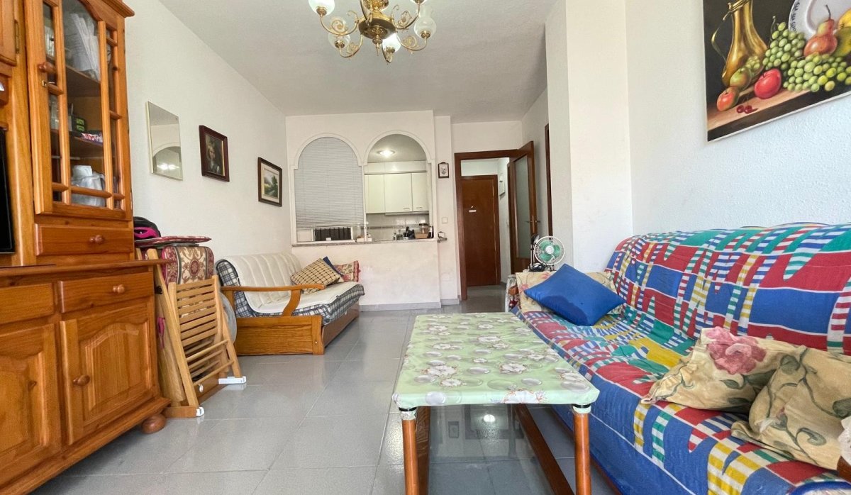 Resale - Apartment / flat - Punta Prima
