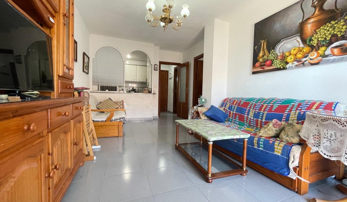 Resale - Apartment / flat - Punta Prima