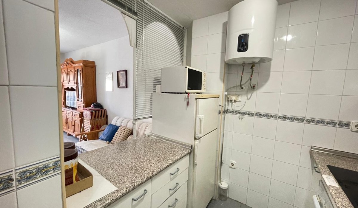 Resale - Apartment / flat - Punta Prima