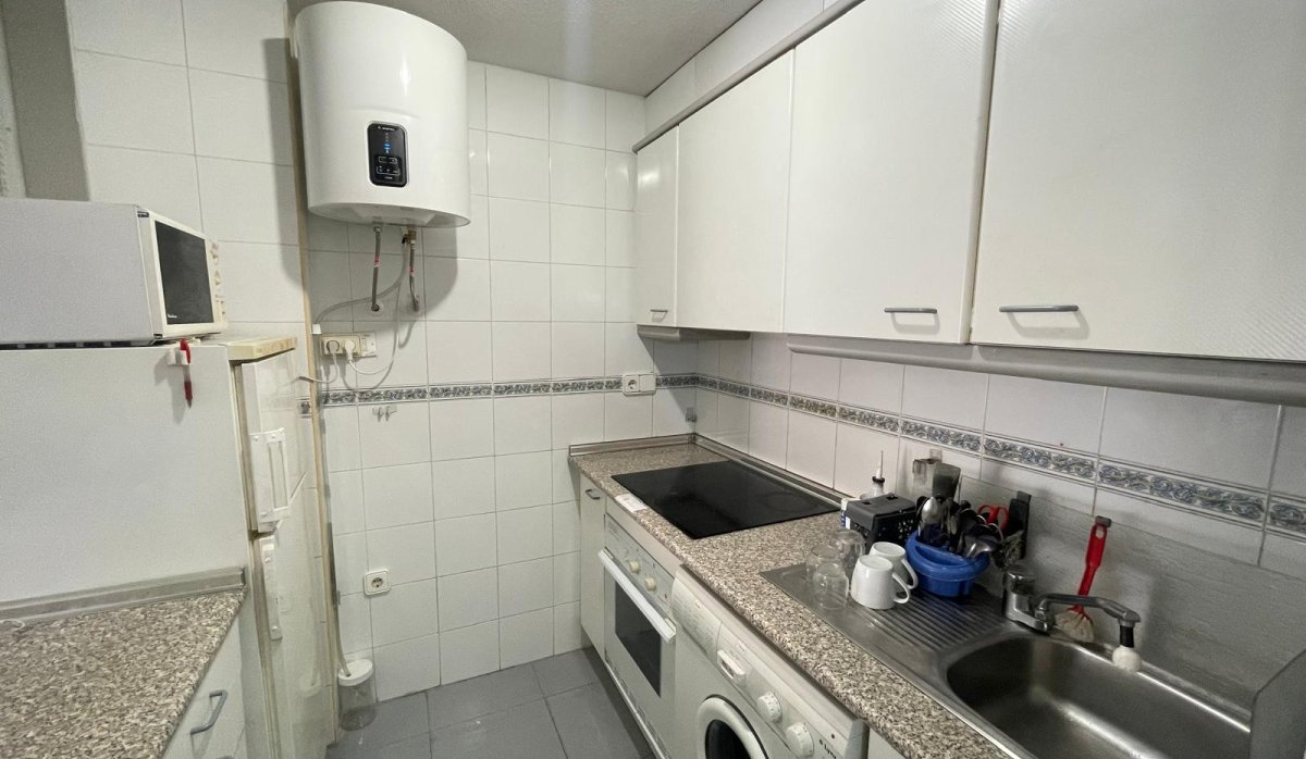 Resale - Apartment / flat - Punta Prima