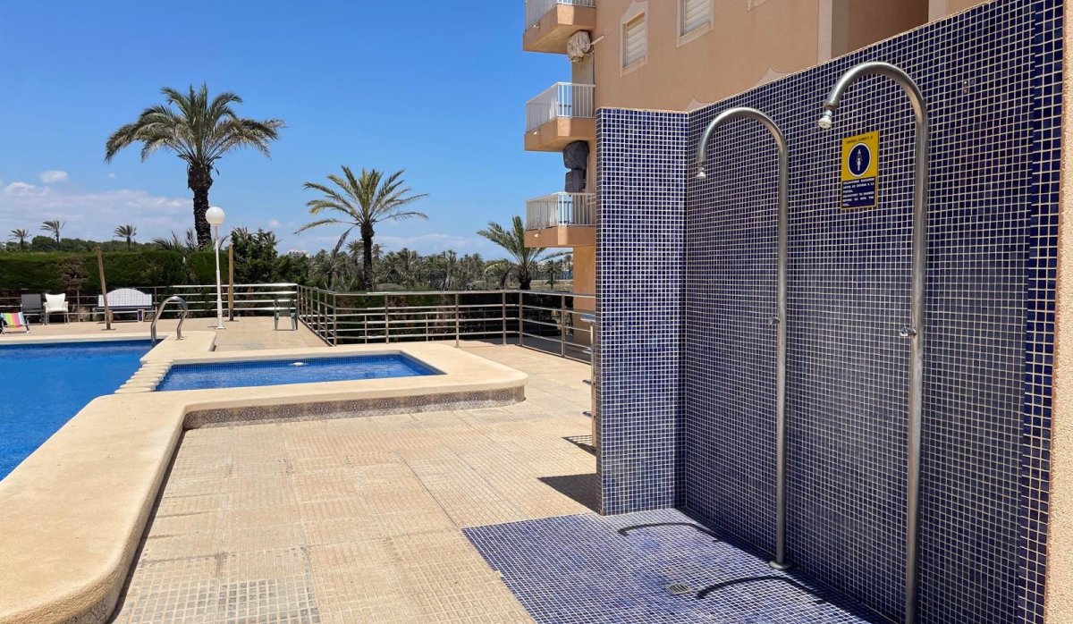 Resale - Apartment / flat - Punta Prima