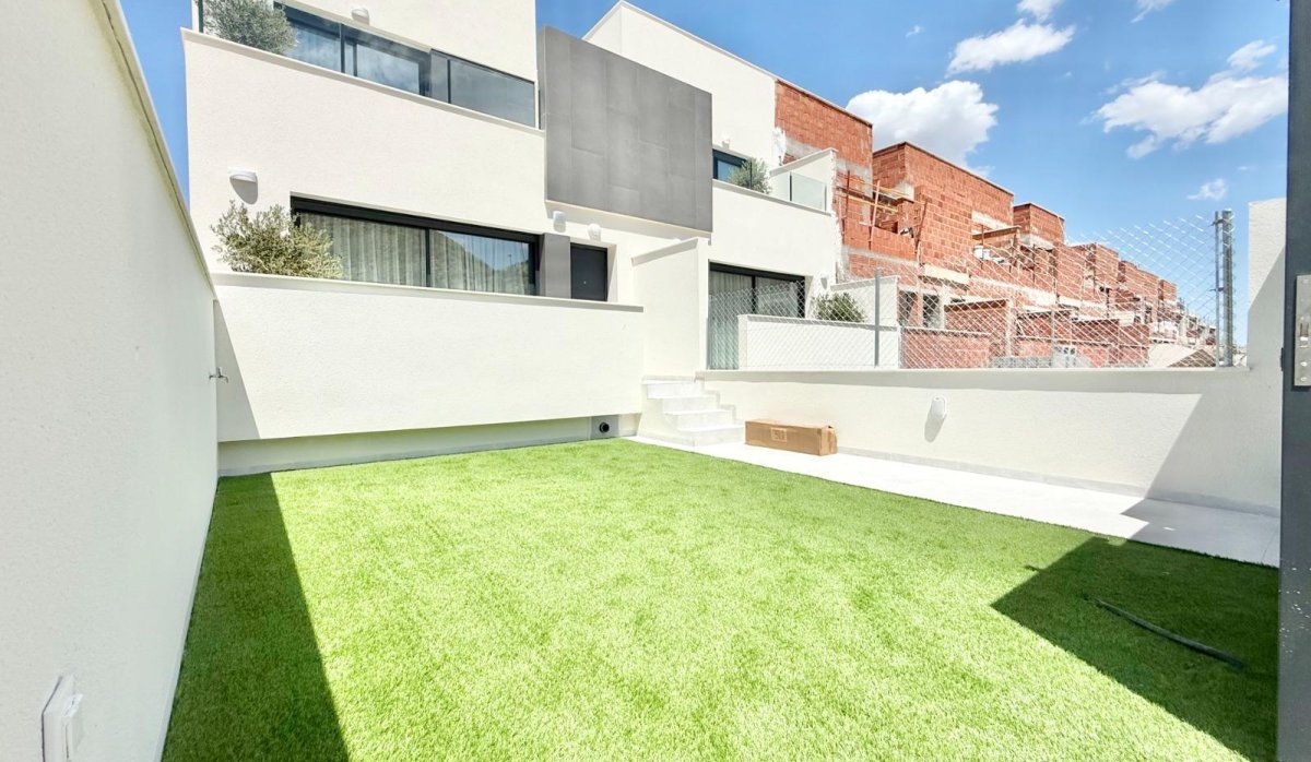 Obra nueva - Villa - Cox - San Fernando