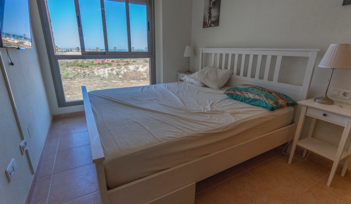 Resale - Apartment / flat - Guardamar del Segura - Puerto Deportivo