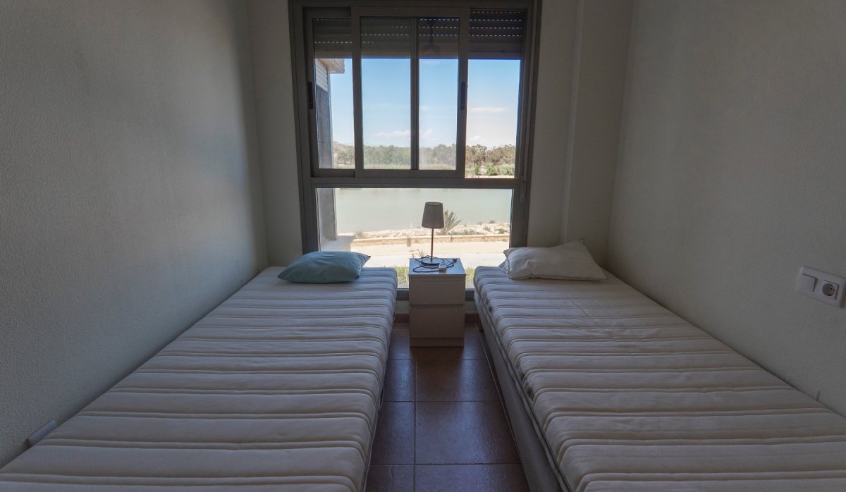 Resale - Apartment / flat - Guardamar del Segura - Puerto Deportivo
