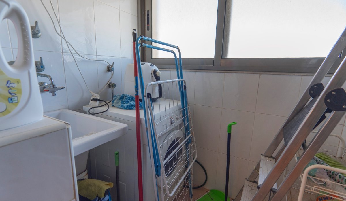 Resale - Apartment / flat - Guardamar del Segura - Puerto Deportivo