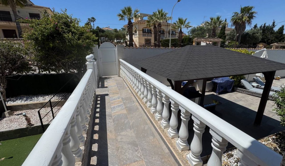 Resale - Villa - Algorfa - Lomas de La Juliana